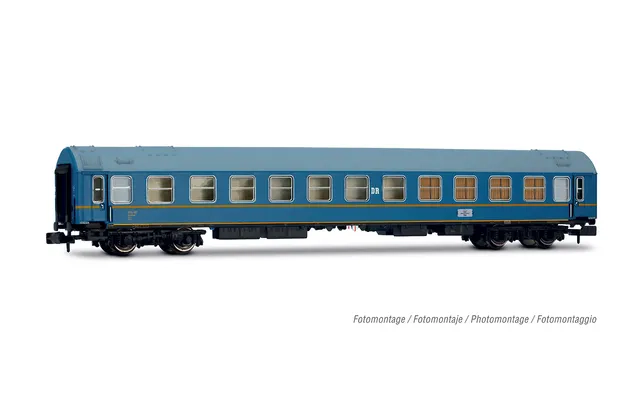 DR, 4-unit set of "Tourex", no. 2/2, consisting of 1 x WR + 1 x SD + 2 x WLAB, blue livery, ep. III