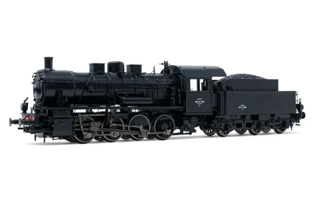 SNCF, locomotive à vapeur 040D Nord, chaudière avec 3 coupoles symétriques, livrée noir, ép. III
