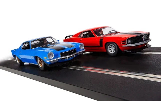 Scalextric American Street Dual (1970s Chevrolet Camaro Vs 1970s Ford Mustang