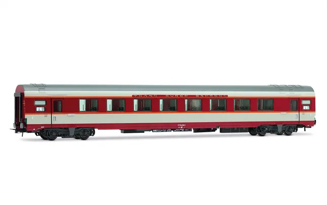 SNCF, 3-unit pack Gran Confort coaches TEE "Le Kléber" (A8u, A8tu, Vru), betón grey, ep. IV