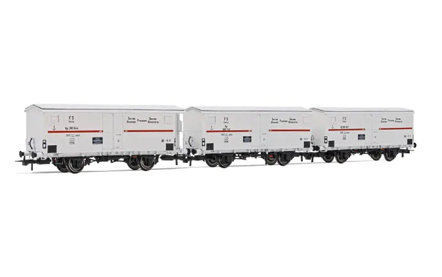 FS, 3-units pack refrigerated wagons Hgb 2-axles (2 without brakeman's cab, 1 with), white, red stripe, UK loading gauge, ep. III