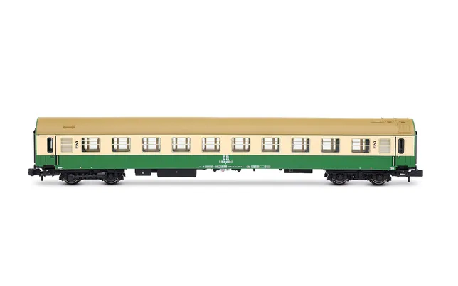 DR, 3-unit set of "OSShD" coaches type B, no. 2/2, consisting of 1 x WR + 2 x B, green/beige livery, ep. IV