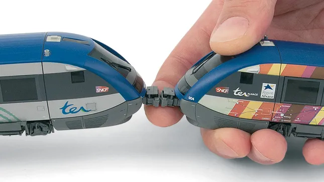 Set of 4 working Scharfenberg coupler heads (NEM 362 and NEM 363)