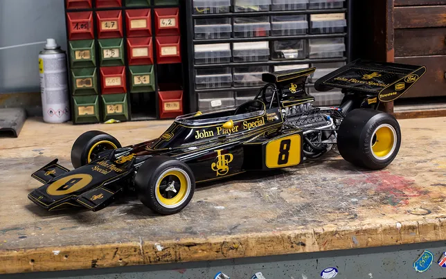 Lotus 72D - 1972 British GP - Emerson Fittipaldi - 1:8 Scale Kit