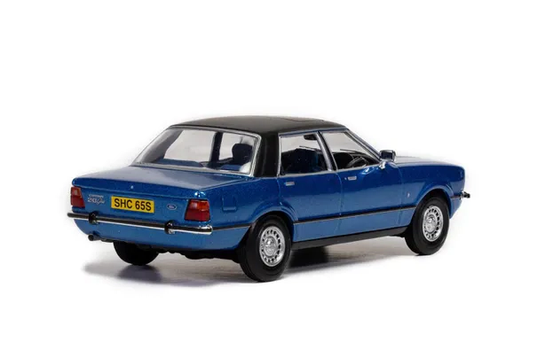 Ford Cortina Mk4 - Hawaiian Blue 2.0 Ghia