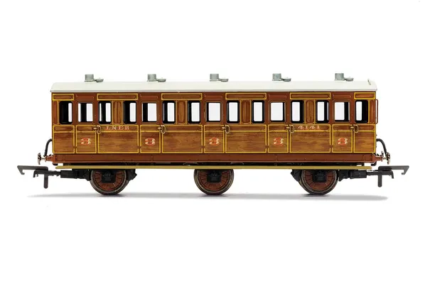 LNER, 6 Wheel Coach, 3rd Class, Fitted Lights, 4141 - Era 3