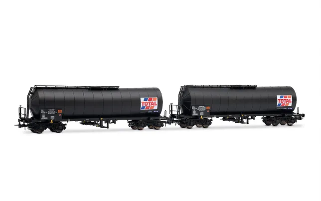SNCF, 2-unit pack of 4-axle isolated tank wagon TOTAL France, black livery