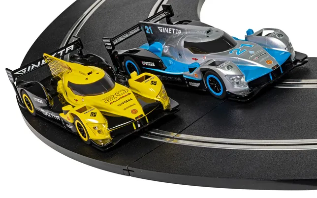 Scalextric Ginetta Racers Set