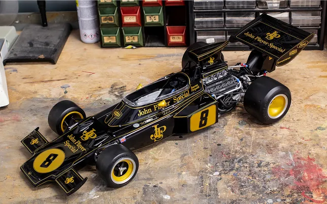 Lotus 72D - 1972 British GP - Emerson Fittipaldi - 1:8 Scale Kit