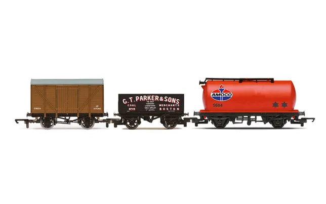 RailRoad Triple Wagon Pack, Mixed Wagons with Box Van - Era 3