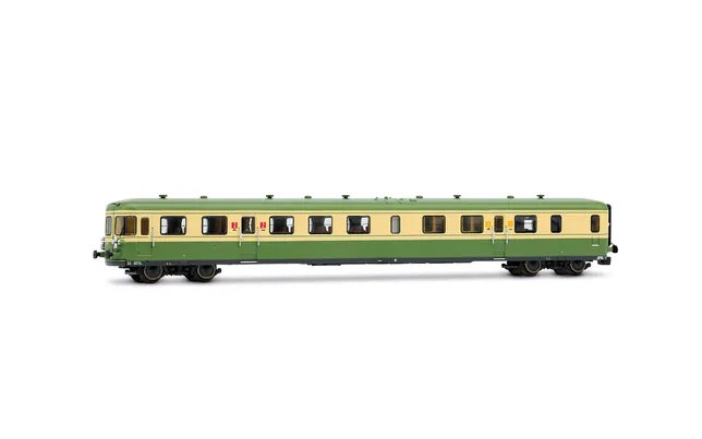 SNCF, autorail diesel RGP II, unité motrice + remorque en version modernisée, livrée vert/beige, ép. IV, avec décodeur sonore
