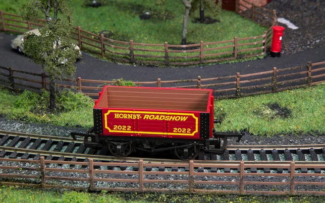 Hornby 2022 Roadshow Wagon (Web Exclusive)