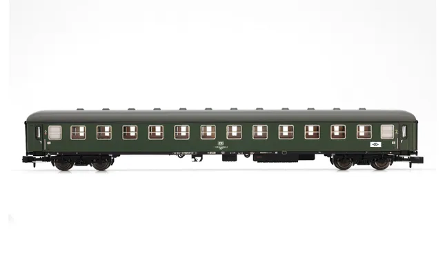 DB, 4-tlg. Set Reisezugwagen in blauer, grüner und blau/roter Lackierung, bestehend aus 1 x Aüm, 2 x Büm und 1 x ARüm²¹⁷, Ep. IV