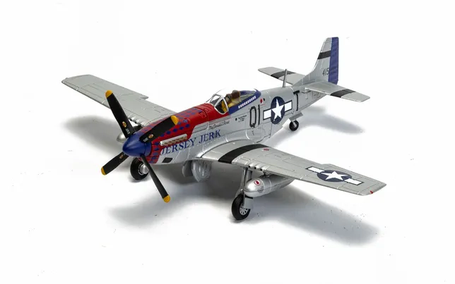 North American P-51D Mustang 'Jersey Jerk' - 356th USAAF  - Major Donald Strait
