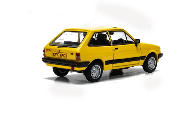 Ford Fiesta Mk2 1.1L, Citrine Yellow