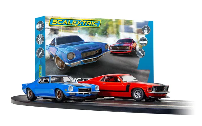 Scalextric American Street Dual (1970s Chevrolet Camaro Vs 1970s Ford Mustang