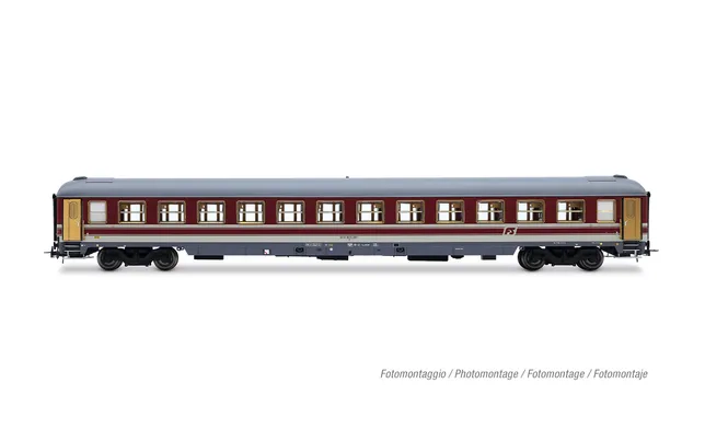 FS, UIC-X 1979 coach for the transport of prisoners, red/grey livery, ep. IV-V