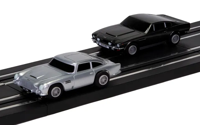 Micro Scalextric James Bond 007 Race Set - DB5 vs V8