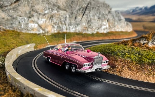 FAB 1 - Thunderbirds - Chrome Edition