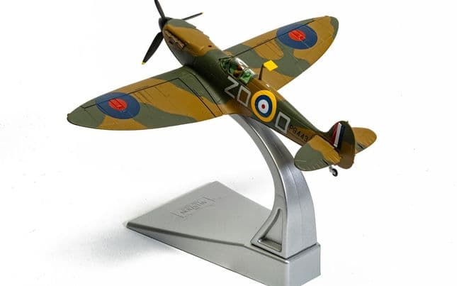 Supermarine Spitfire MkI - RAF No.222 Sqn - Flt Lt Douglas Bader (Battle of Britain 85)