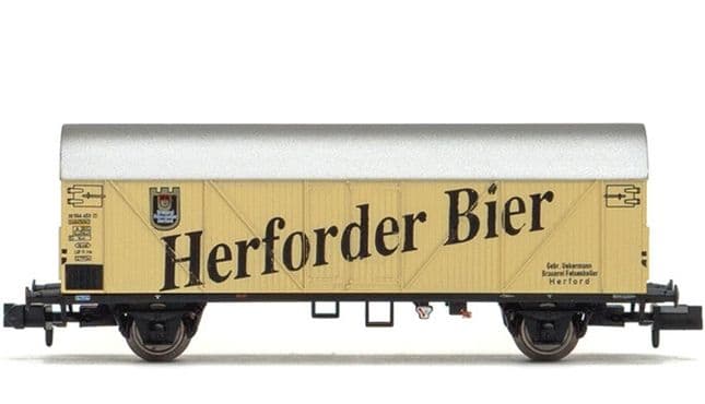 DB, 2-achsiger Bierkühlwagen in beiger Lackierung, "Herforder Bier", Ep. III
