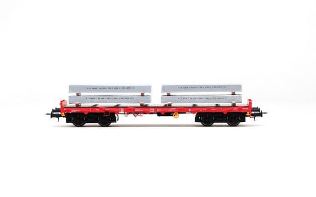 D-DBSR, 2-unit pack of 4-axle flat wagons Rmms, traffic red livery, loaded with aluminum blocks