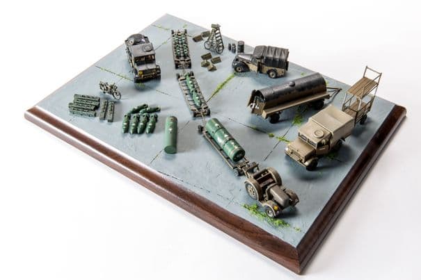 1/72 Bomber Re-supply Set | Militär | AIRFIX | Marken | Online-Shop
