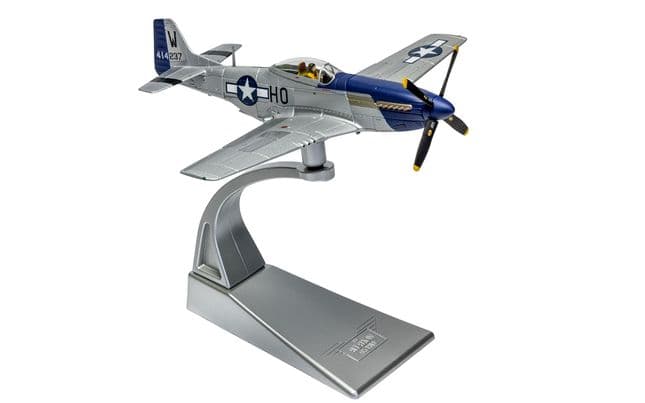North American P-51D Mustang ‚'Moonbeam McSWINE' - Capt. William T. 'Bill' Whisner Jr