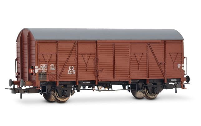 DB, 2-axle closed wagon Gmhs 55 with rear light, period III