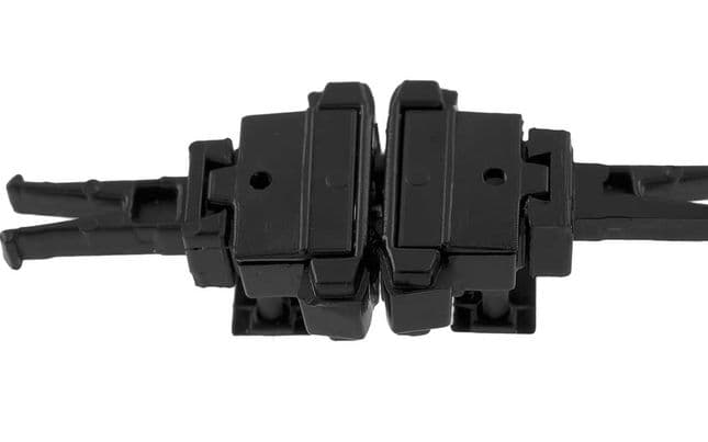 Set of 4 working Scharfenberg coupler heads (NEM 362 and NEM 363)