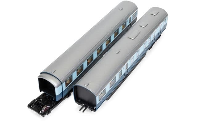 LNER - 'West Riding Limited' - Open Third &amp; Kitchen Third - Coach pack