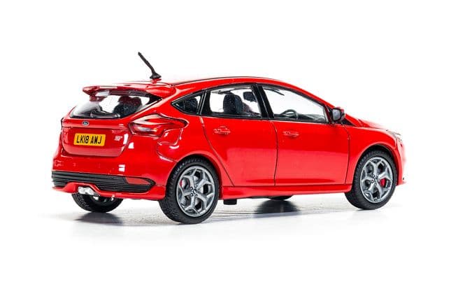 Ford Focus Mk3 ST, Race Red