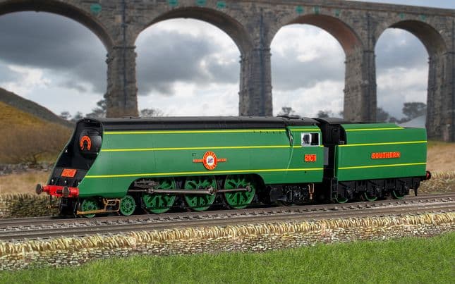 SR, Merchant Navy Class, 4-6-2, 21C1 'Channel Packet' - Era 3