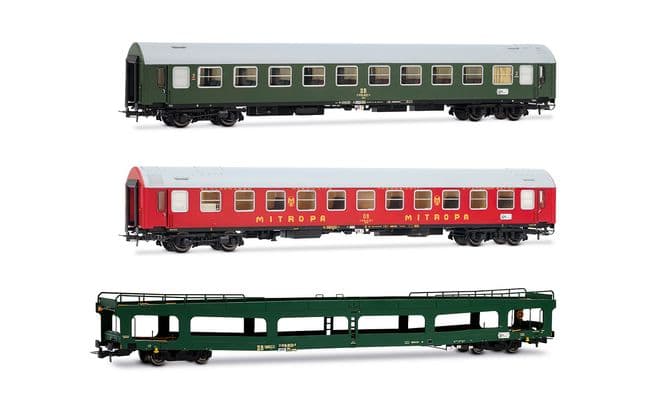 DR, set di 3 carrozze treno auto-cuccette "Berlino – Lörrach", composto da 1 x Bc + 1 x WLAB + 1 x DDm, livrea verde/rossa, ep. IV