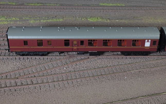 BR - MK1 Corridor - M35125 - Brake Second Coach