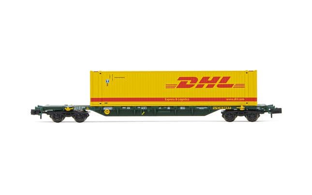4-achs. Containerwagen Sgnss, in grüner Lackierung, beladen mit einem 45' Container „DHL", Ep. VI