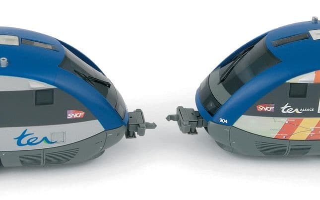 Set of 4 working Scharfenberg coupler heads (NEM 362 and NEM 363)