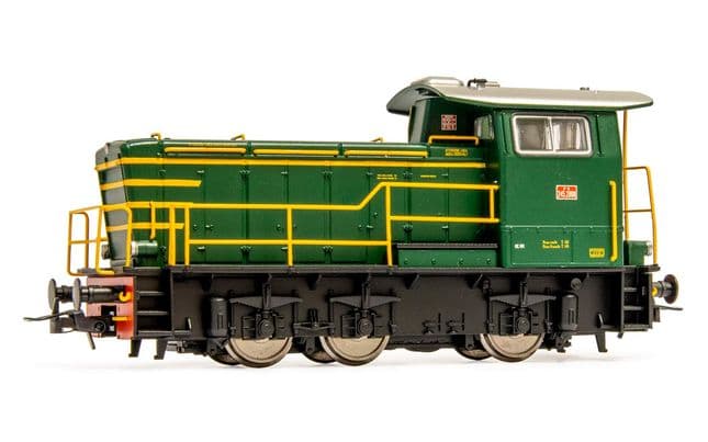 FS, diesel locomotive class D.245, green livery, period IV