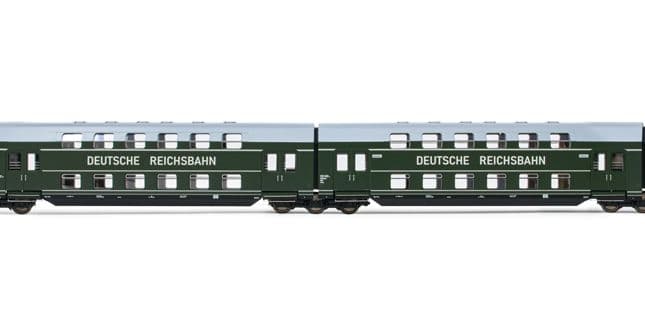 DR, 4-unit set of double-decker coaches with six air-vent roofs, dark green livery, period III