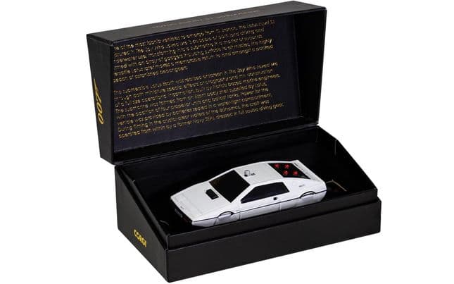 James Bond - Lotus Esprit Submarine 'The Spy Who Loved Me'