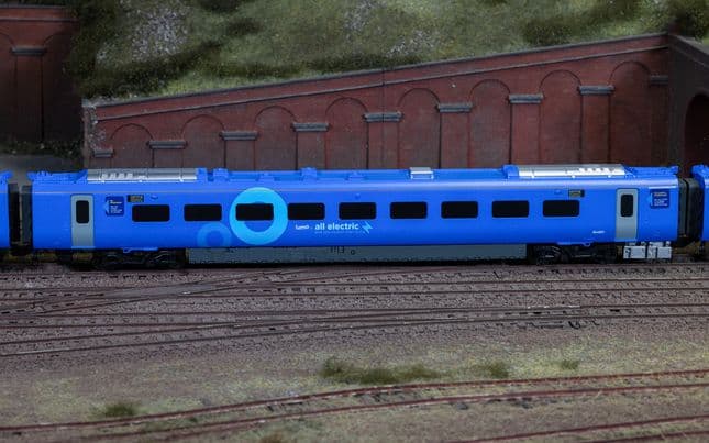 RailRoad: Lumo - 844001 - Coach