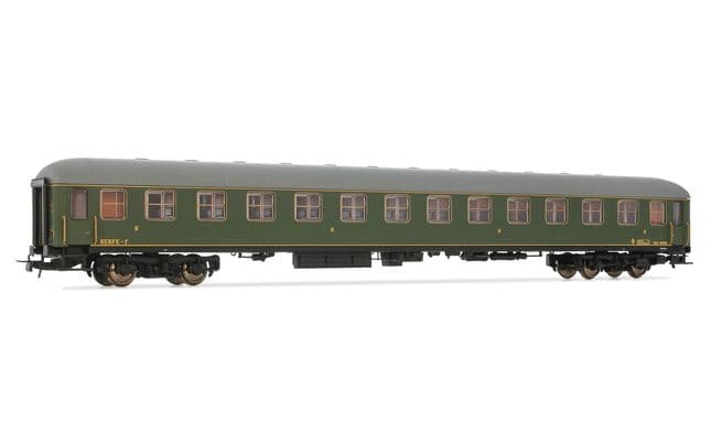 RENFE, coche de segunda clase, BB 8536, decoración verde, ép. III
