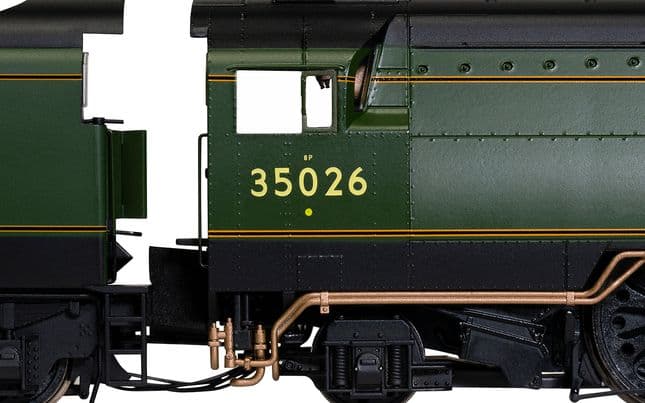 Hornby Dublo: BR, Merchant Navy Class, 4-6-2, 35026 'Lamport &amp; Holt' - Era 4