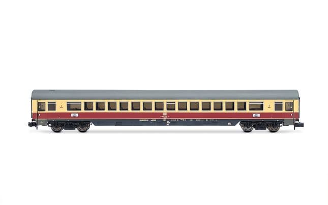 DB, 3-tlg. Set TEE-Wagen „Rembrandt", bestehend aus 1 x Speisewagen ARmh217 + 1 x Apmz122 + 1 x Avmz207, Ep. IV