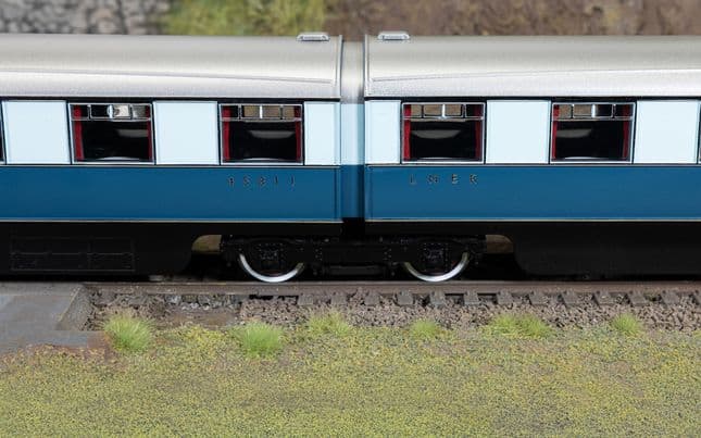 LNER - 'West Riding Limited' - Double Open First - Coach pack