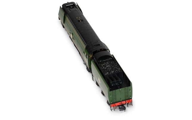 Hornby Dublo: BR, Merchant Navy Class, 4-6-2, 35026 'Lamport &amp; Holt' - Era 4