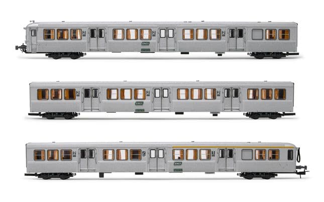 SNCF, 3-unit set of RIB 70 coaches, original livery, period IV