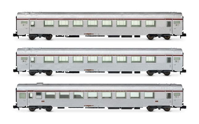 SNCF, 3-tlg. Set klimatisierter Reisezugwagen der Bauart „Mistral '69", TEE „Jules Verne", Ep. IV