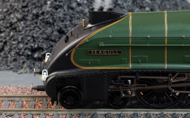 BR - Class A4 - 'Seagull' - 60033 (With Steam Generator)