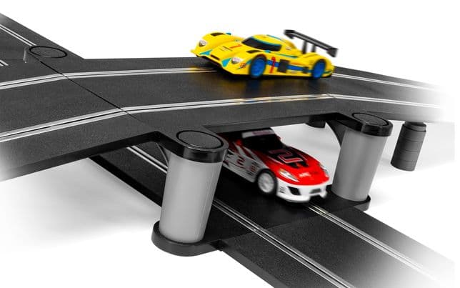 Scalextric 1:32 Sport Track - C8205 Straight x2, C8246 Chicane, C8295 Bridge #A Scalextric 1:32 Sport Track - C8205 Straight x2, C8246 Chicane, C8295 Bridge #A